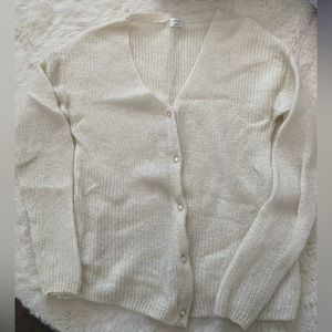 Aritzia Front to Back Cardigan Item no. 74496 Size XS NWOT